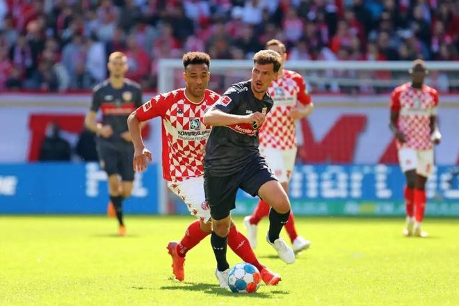 他们在球场 他们在球场