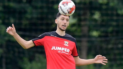 前场篮板 前场篮板