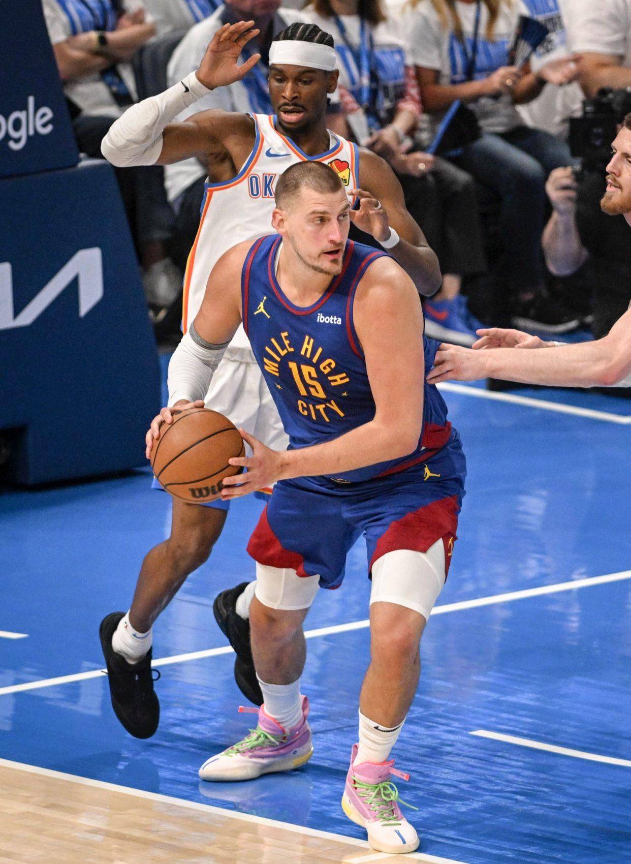 应更多聚焦 应更多聚焦