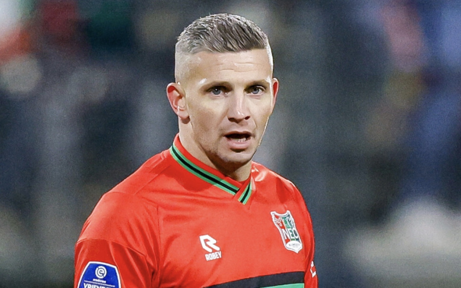 是一名拥有 是一名拥有